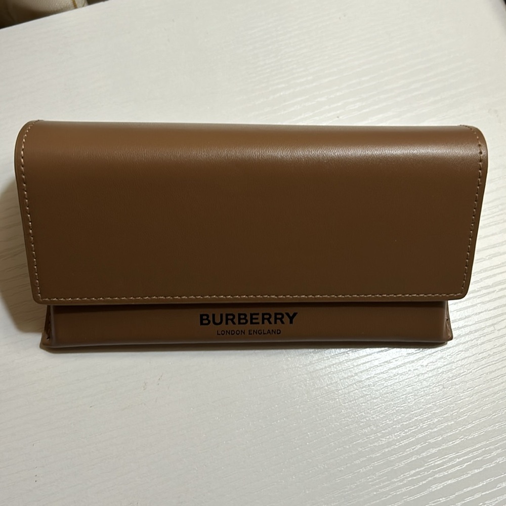 Excellent Burberry brown glasses case - Picture 3 of 6